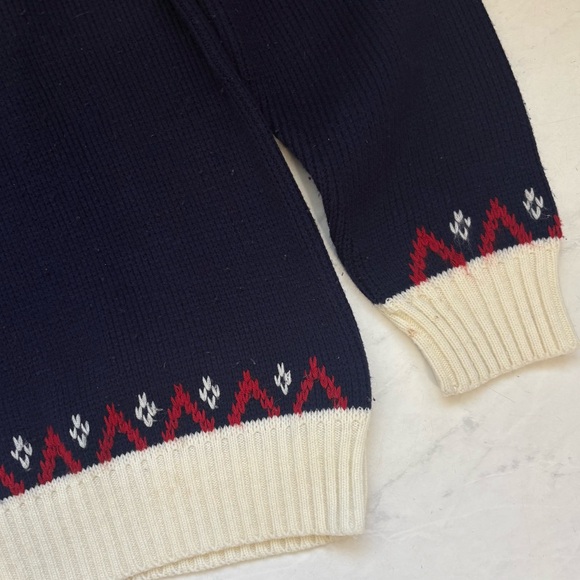 Vintage JCPenny Size Large Navy Blue White Red Fair Isle Knit Sweater Preppy - Picture 6 of 7